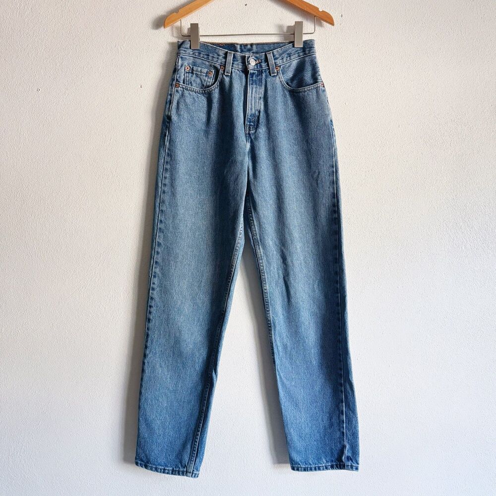 90s vintage Levi's 560 loose fit straight leg jeans